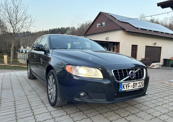 Volvo V70 cena 29999 przebieg: 195000, rok produkcji 2011 z Środa Wielkopolska małe 667